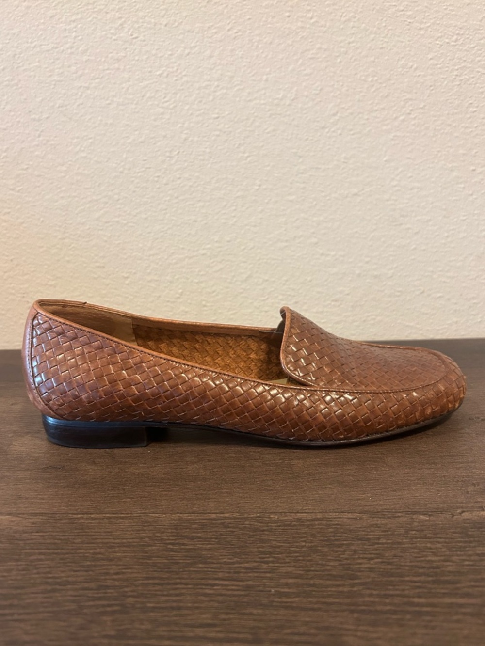 Vintage Trotters Leather Woven Loafers